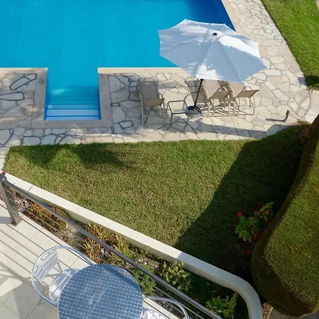 Holmes Place Luxury Seaview Apartman Péjia